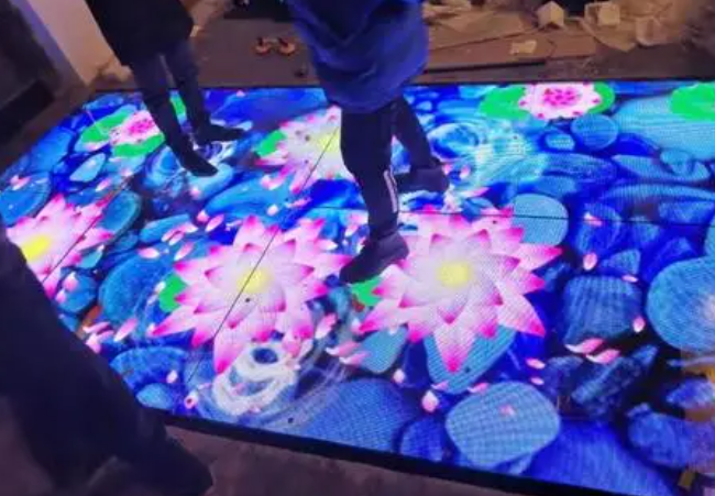 長(zhǎng)沙LED顯示屏公司,長(zhǎng)沙LED顯示屏廠家,長(zhǎng)沙小間距LED顯示屏,長(zhǎng)沙電子顯示屏,長(zhǎng)沙LED異形屏,長(zhǎng)沙LED透明屏,長(zhǎng)沙LED顯示屏,長(zhǎng)沙LED大屏,湖南LED顯示屏公司,湖南電子顯示屏,湖南全彩顯示屏,湖南LED顯示屏,湖南LED大屏